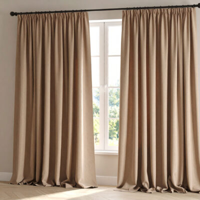 پرده کتان گارنت نسکافه‌ای مدل GARNET C-AT103 نصب‌شده در فضای داخلی